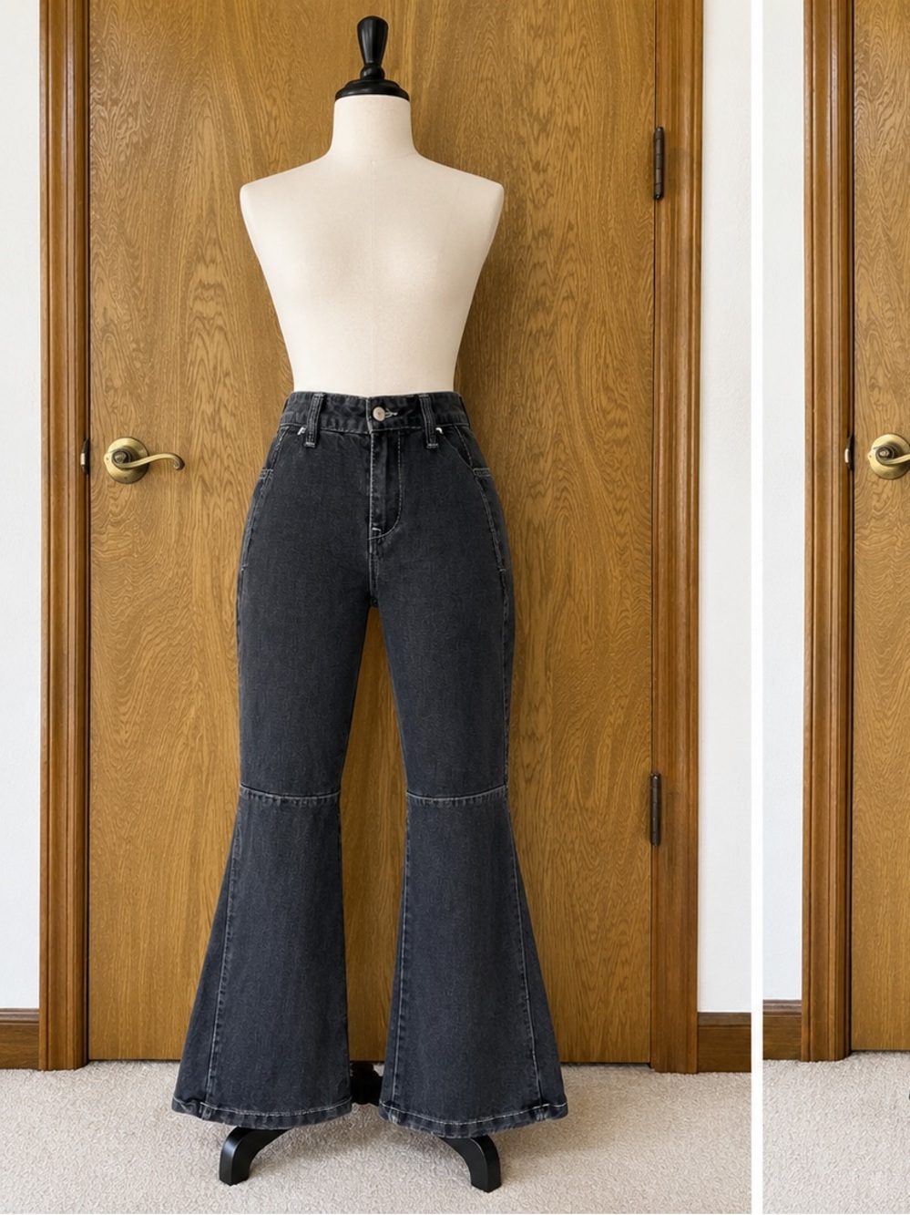John Galt Black Flare Jeans Size Small Y2K Bell Bottom Low Rise